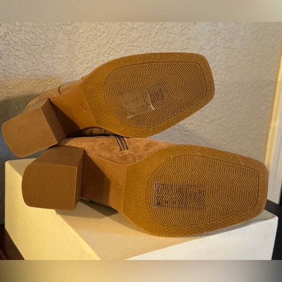 Pierre Dumas Booties brand new but without box - Picture 2 of 5